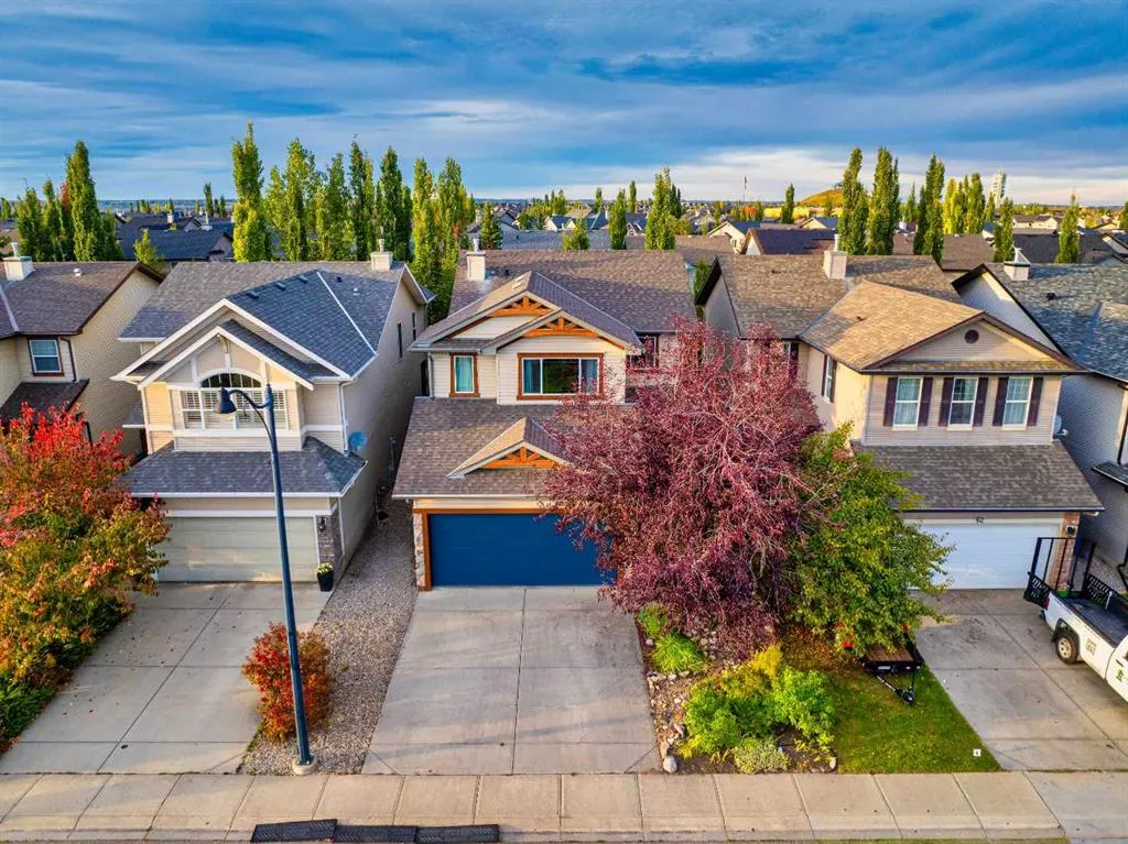 66 Cougarstone Close SW