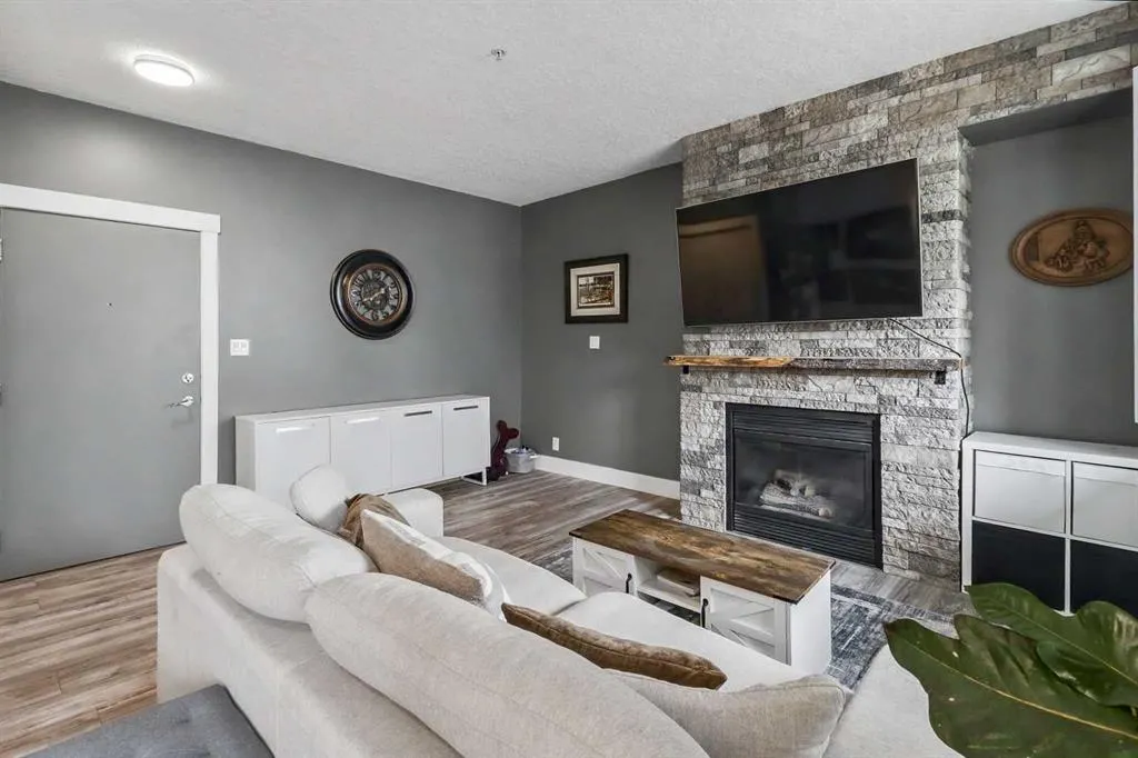 3501 15 Street SW #101