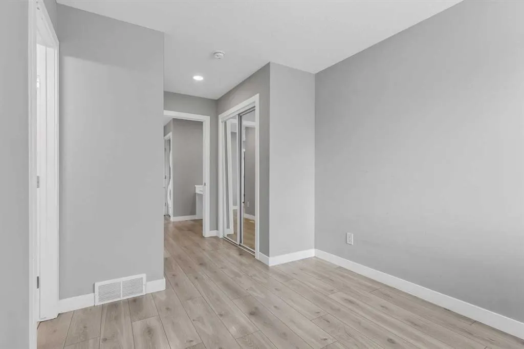 104 Corner Meadows Gate NE