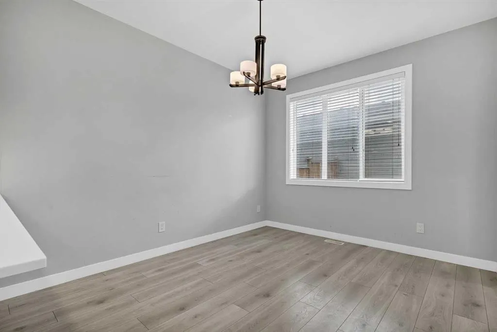 104 Corner Meadows Gate NE
