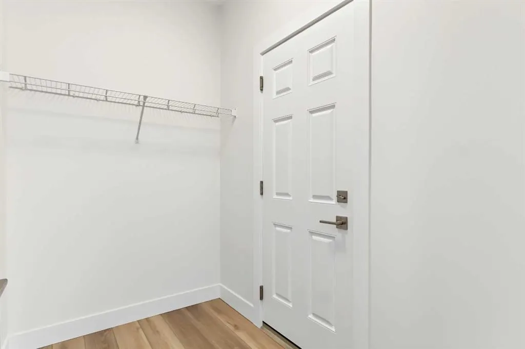 138 Silver Spruce Road SW