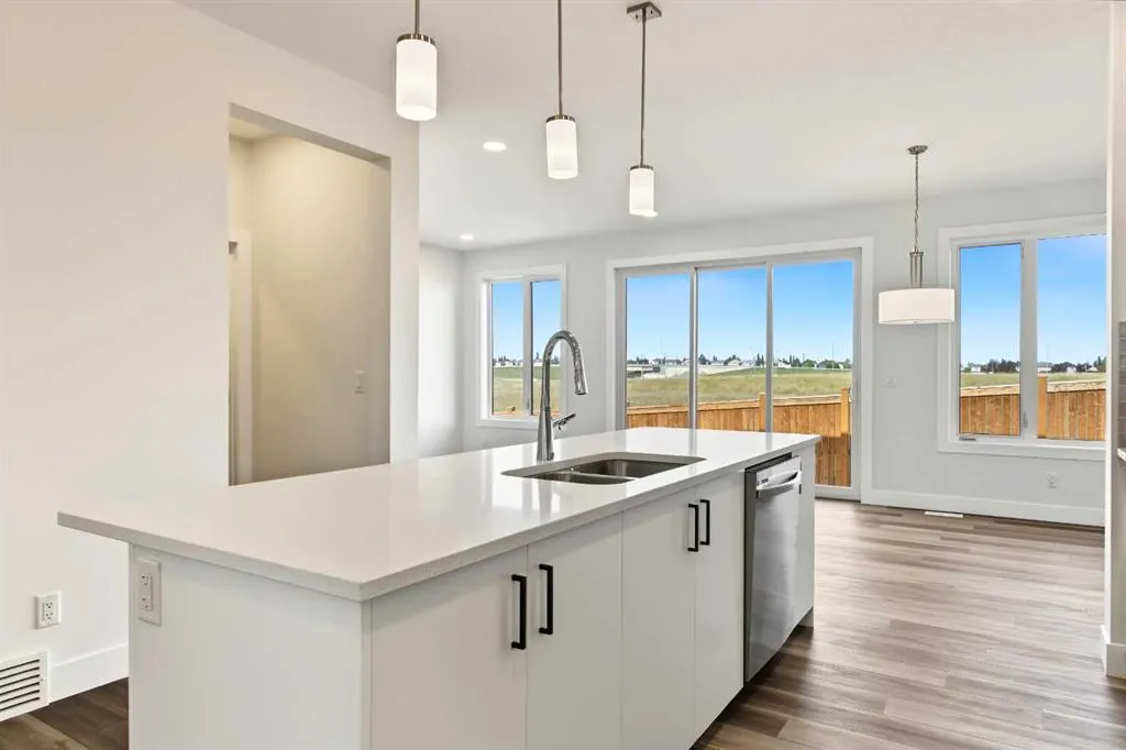 138 Silver Spruce Road SW