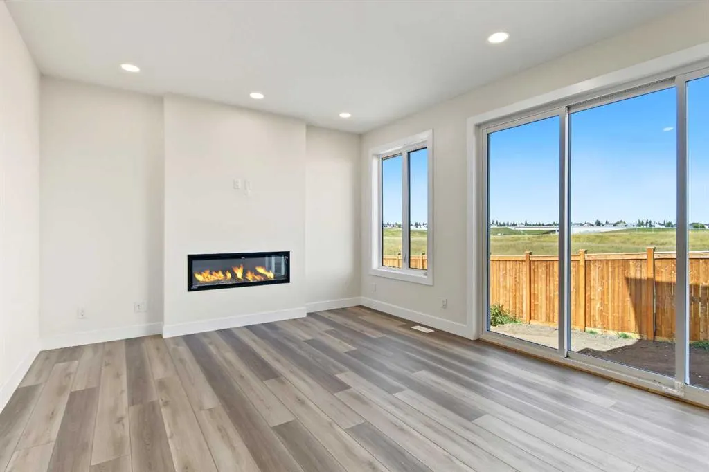 138 Silver Spruce Road SW