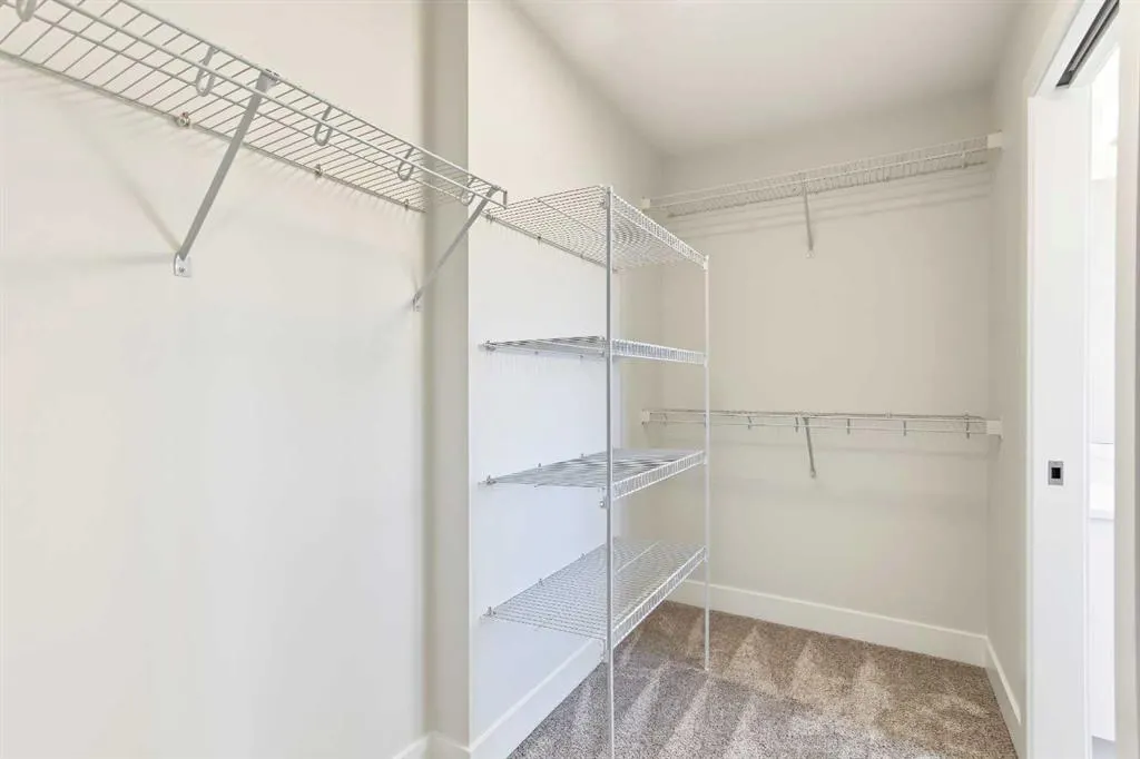 138 Silver Spruce Road SW