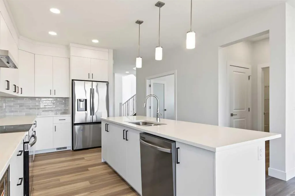 138 Silver Spruce Road SW