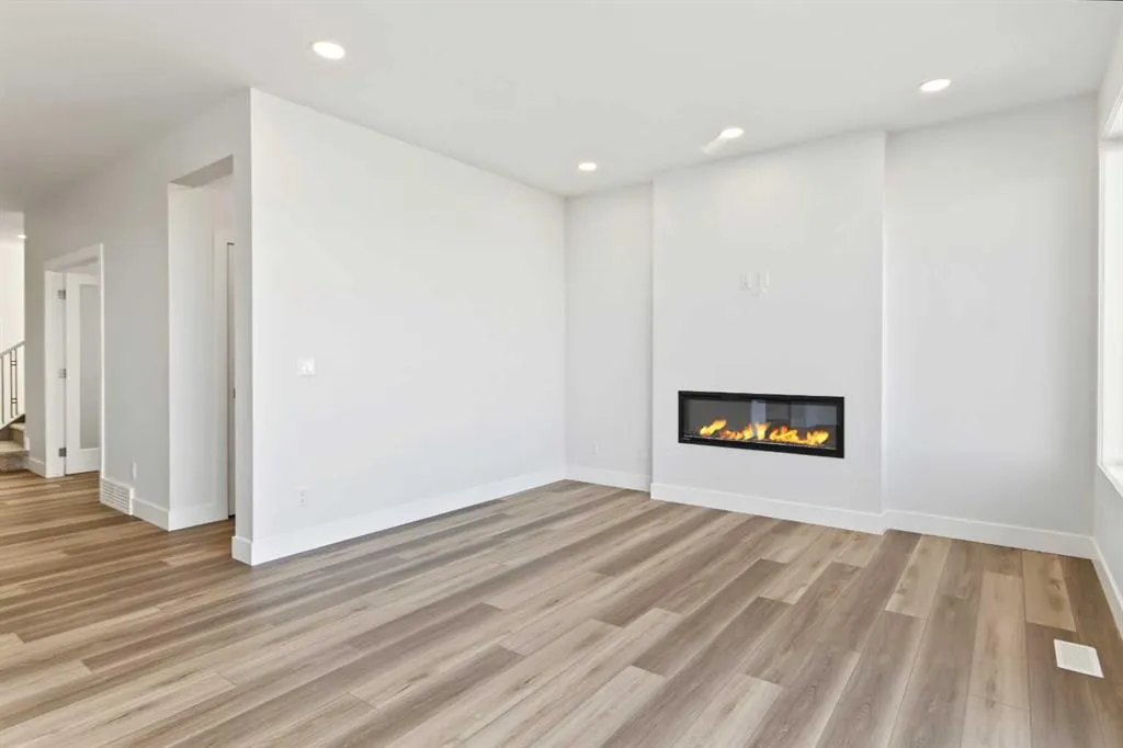 138 Silver Spruce Road SW