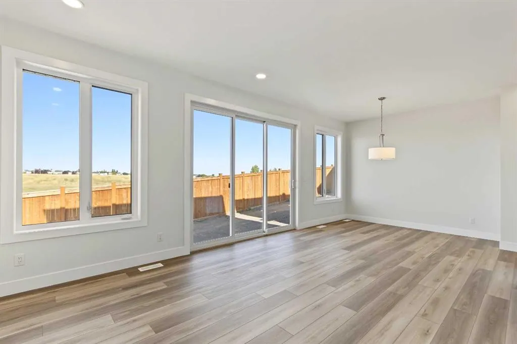 138 Silver Spruce Road SW