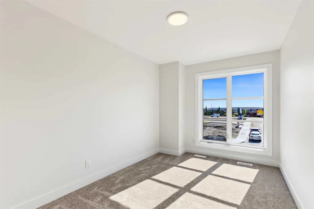 138 Silver Spruce Road SW