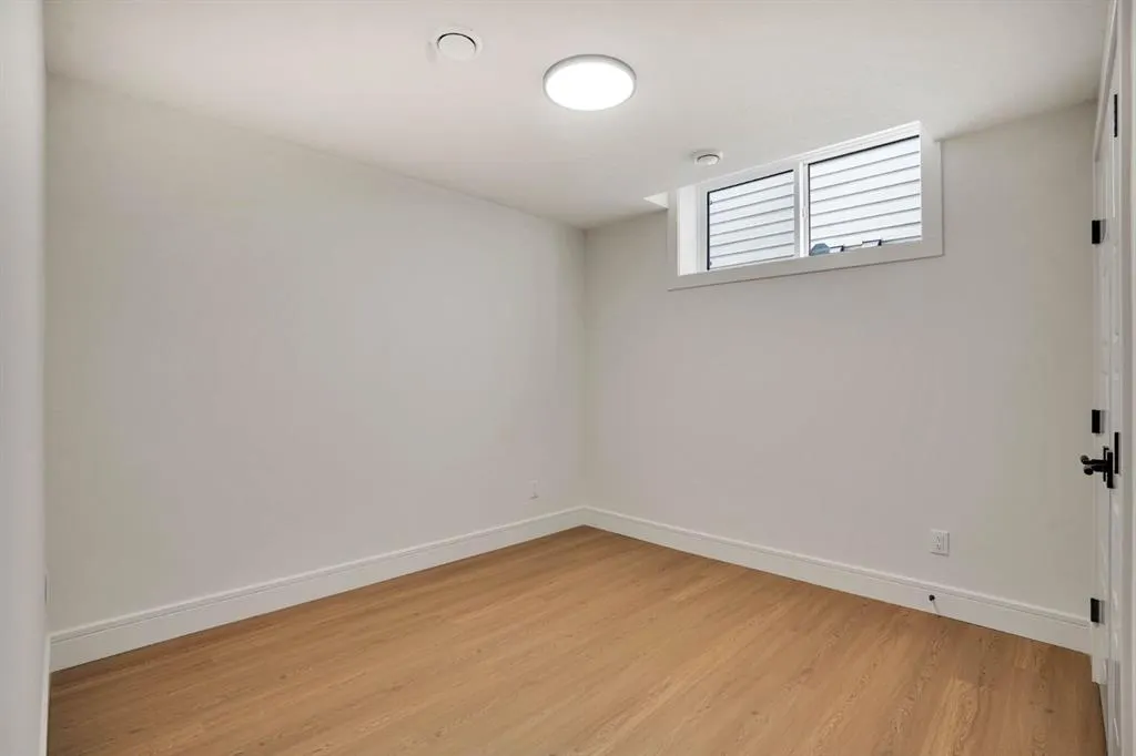 952 SOUTH SHORE Terrace
