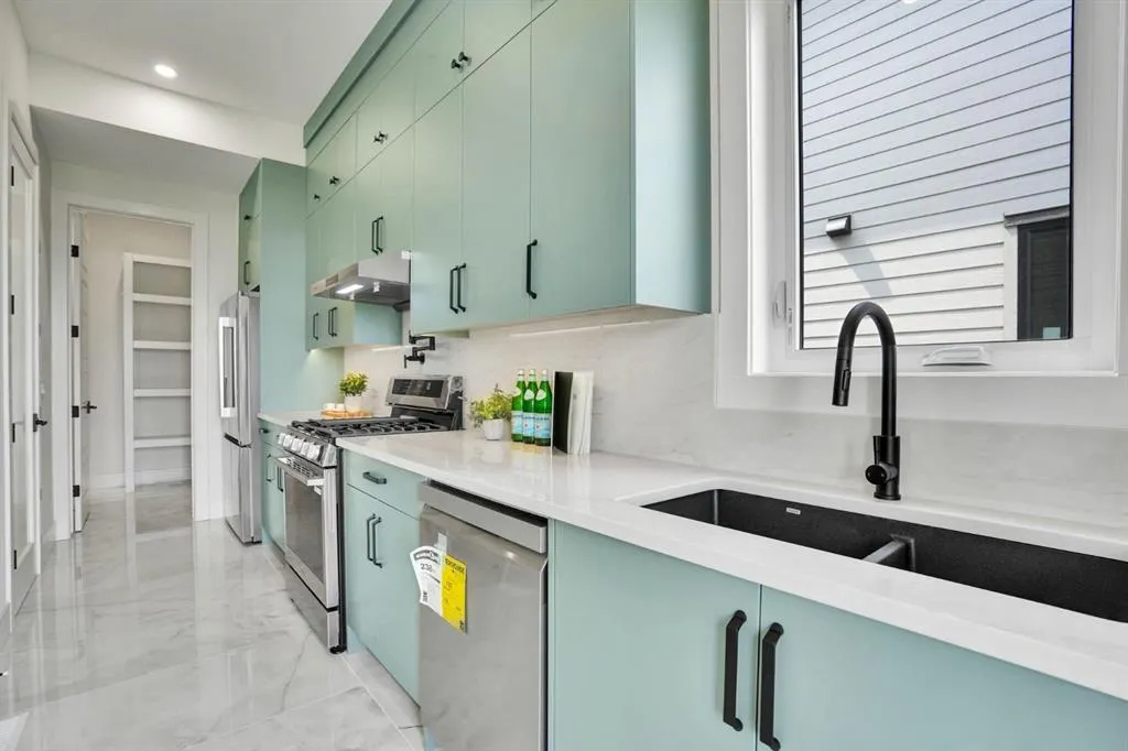 952 SOUTH SHORE Terrace