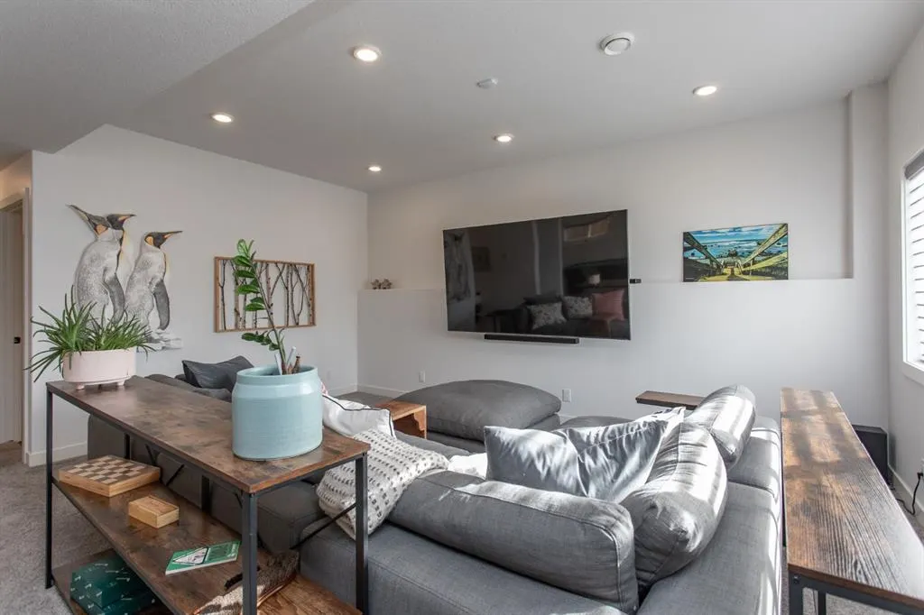 70 Truant Crescent