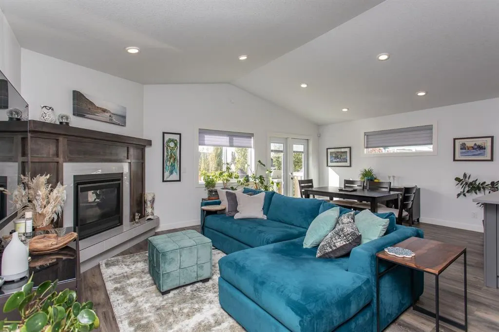 70 Truant Crescent