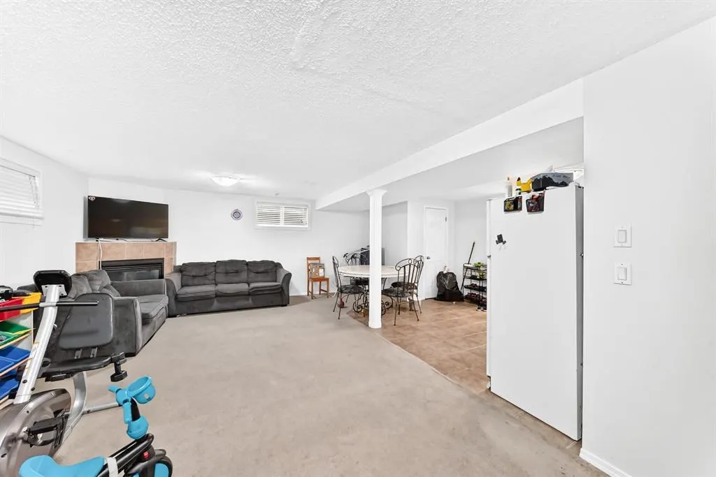 115 Whitehorn Road NE