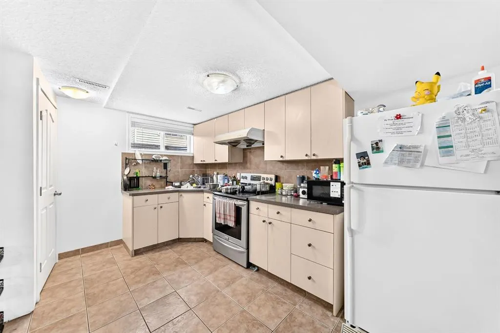 115 Whitehorn Road NE