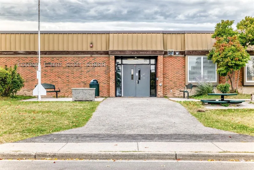 115 Whitehorn Road NE