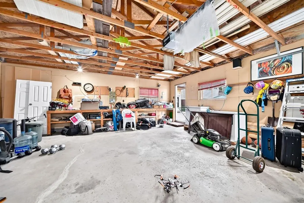 115 Whitehorn Road NE