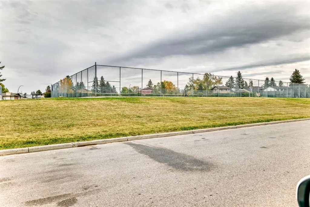 115 Whitehorn Road NE