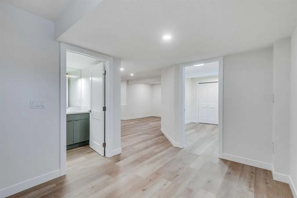 47 Midvalley Rise SE