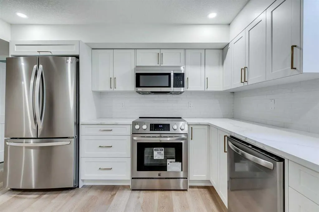 47 Midvalley Rise SE