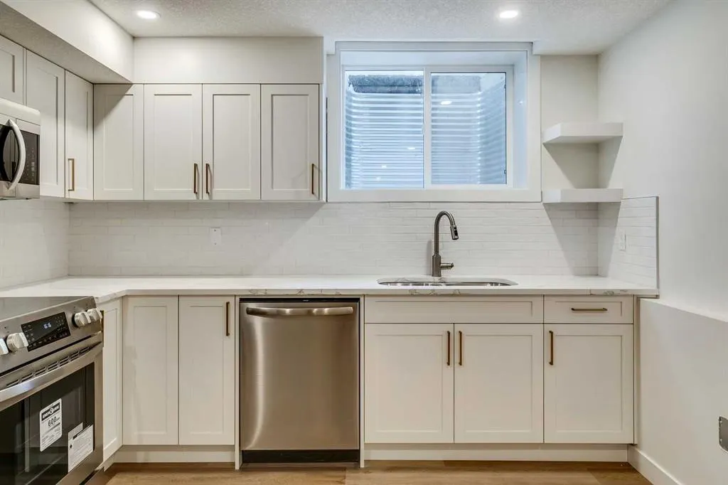 47 Midvalley Rise SE