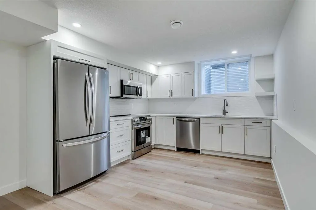 47 Midvalley Rise SE