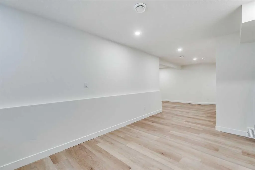 47 Midvalley Rise SE
