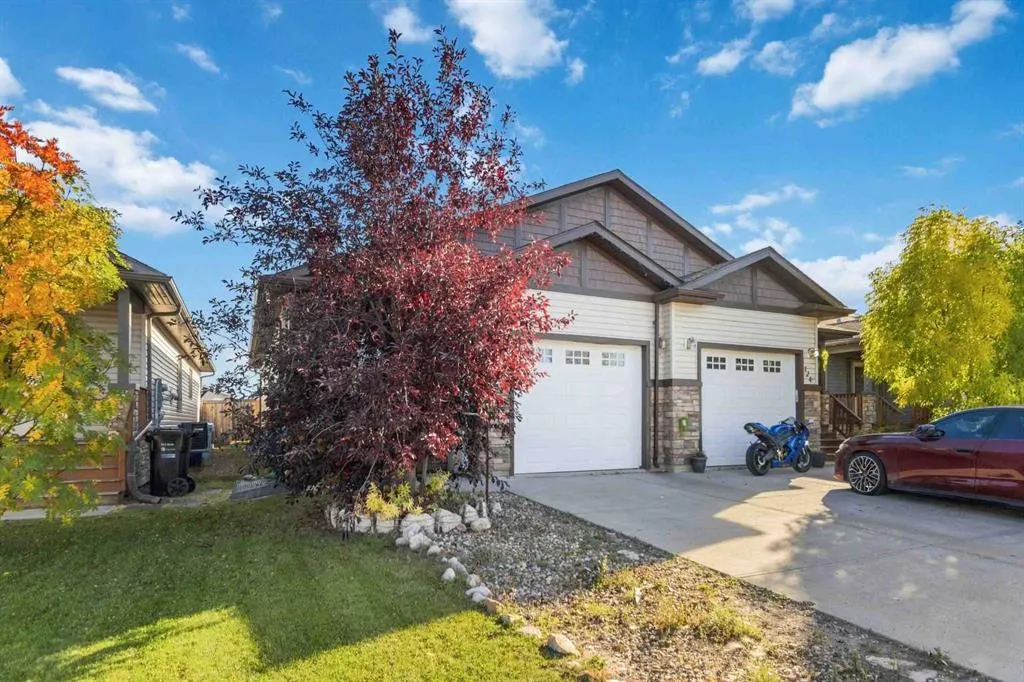 120 Hawthorn Way