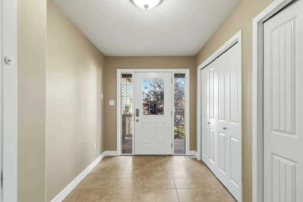 120 Hawthorn Way