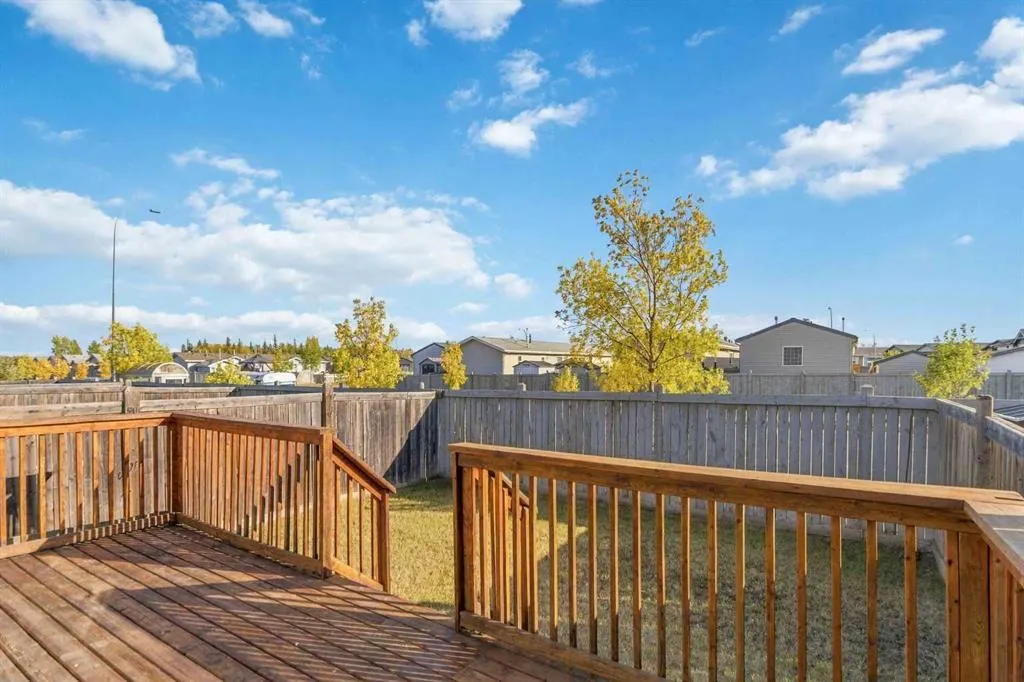 120 Hawthorn Way