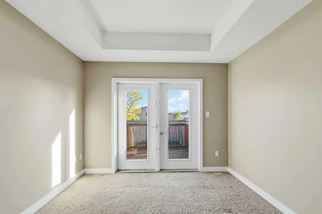 120 Hawthorn Way