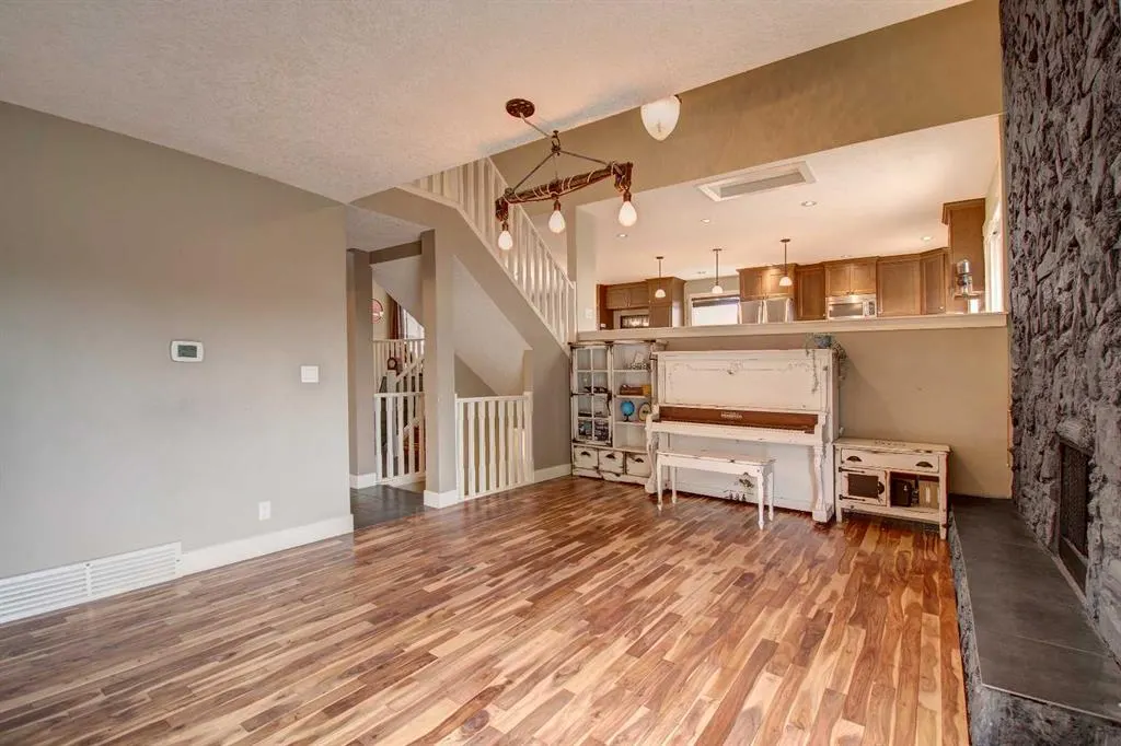 280105 Range Road 22
