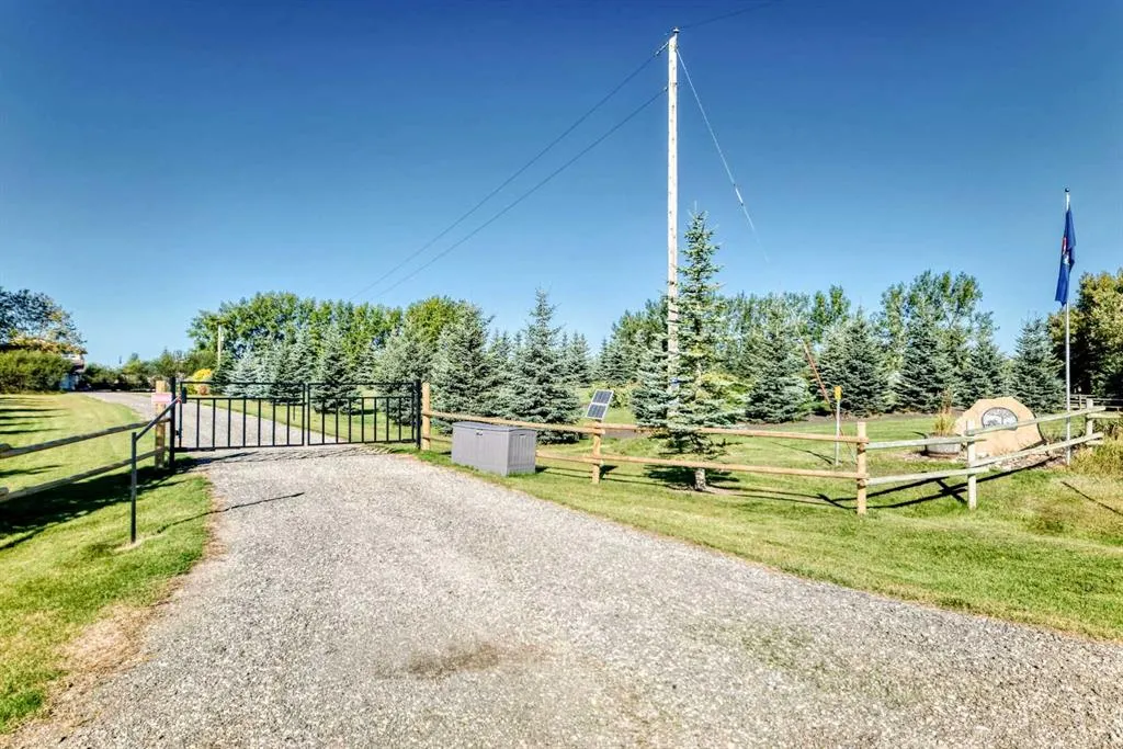 280105 Range Road 22