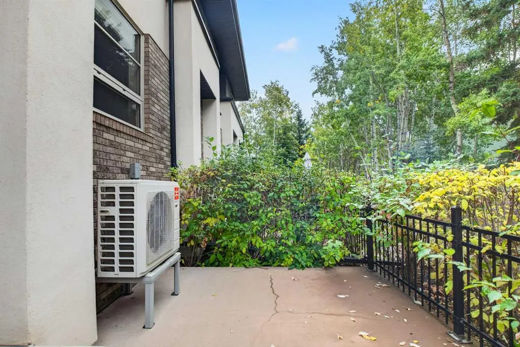 57 Aspen Hills Terrace SW