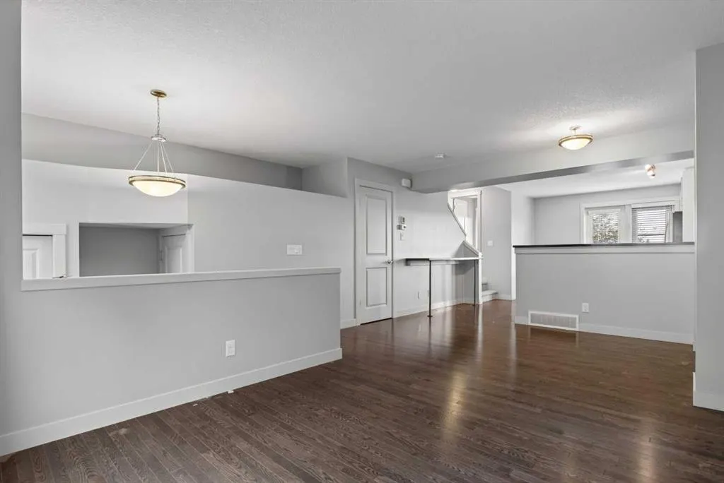57 Aspen Hills Terrace SW