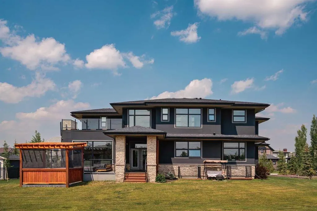 19 Stoneypointe Place