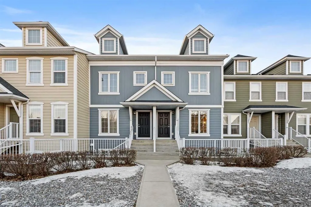 111 Auburn Bay Street SE