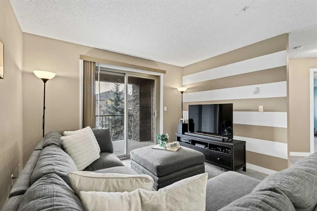 15 Saddlestone Way NE #209