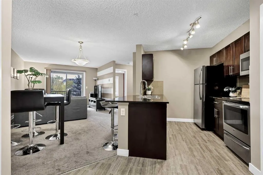 15 Saddlestone Way NE #209