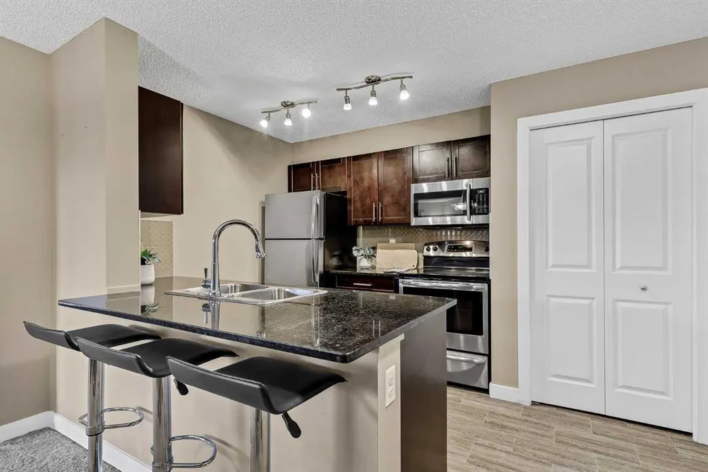 15 Saddlestone Way NE #209