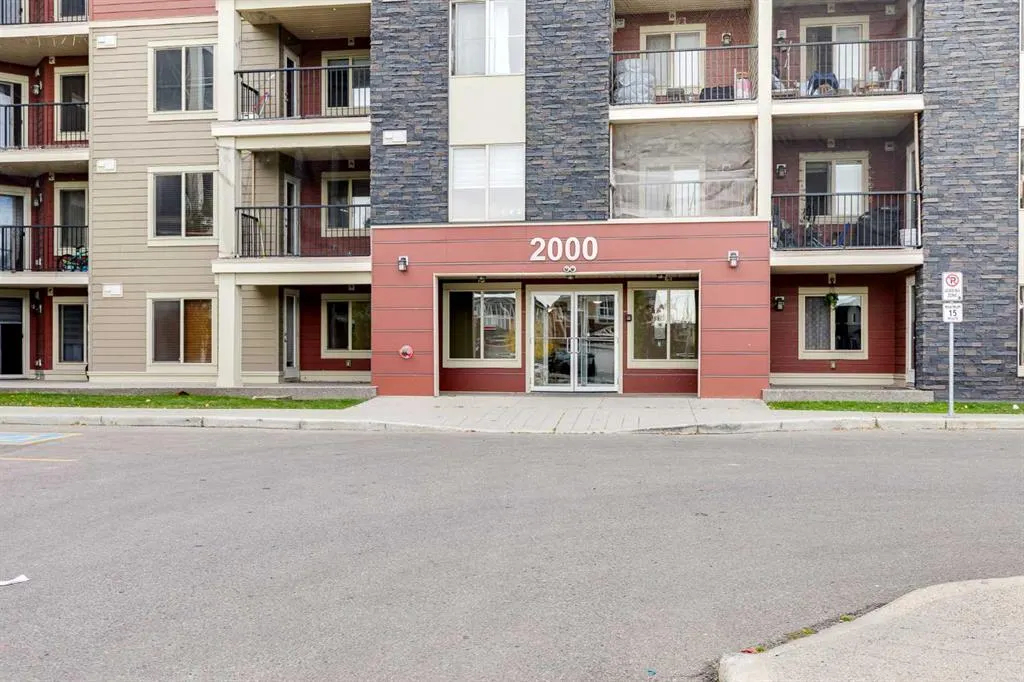 15 Saddlestone Way NE #209