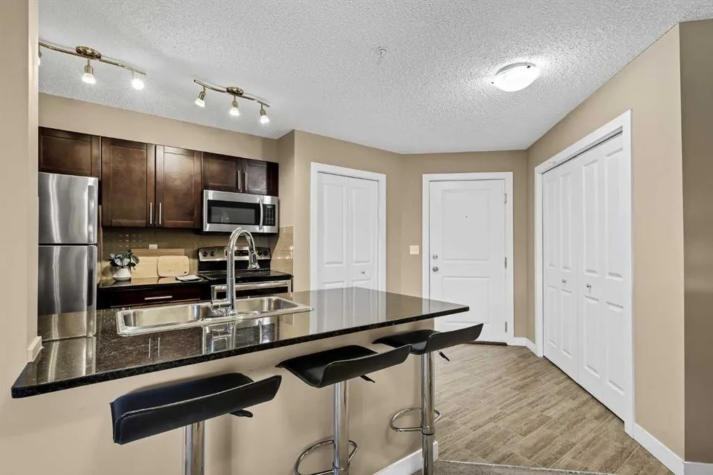 15 Saddlestone Way NE #209