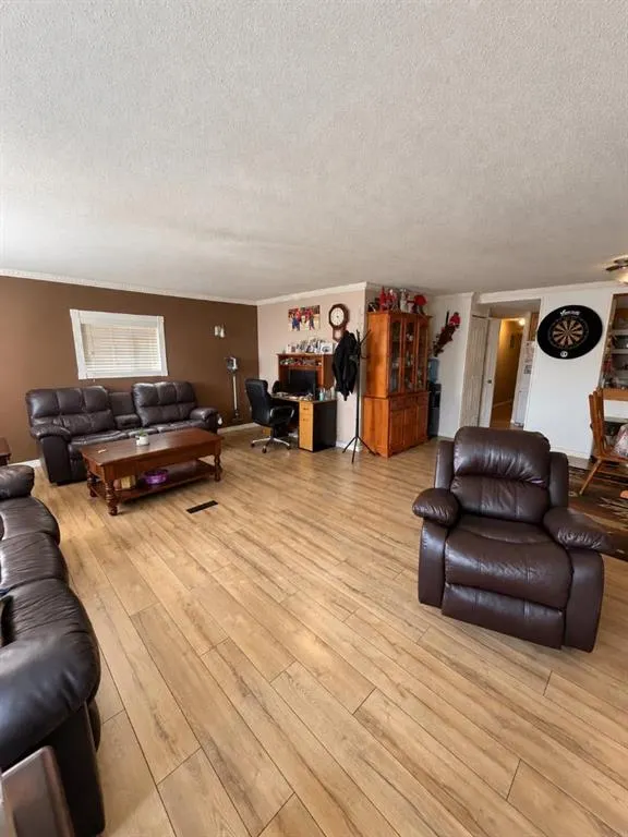 128 Grandview Crescent