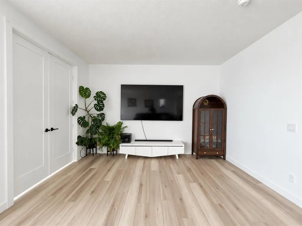 72 Calhoun View NE