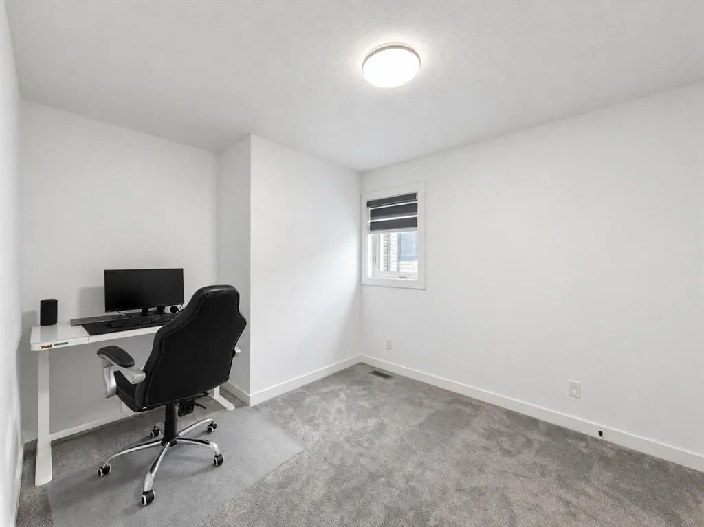 72 Calhoun View NE