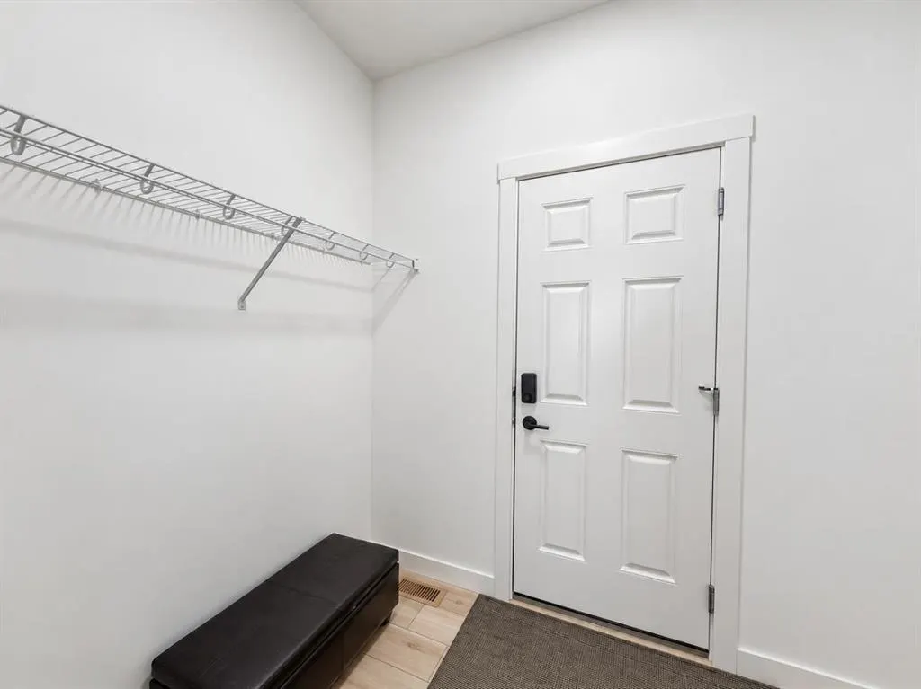 72 Calhoun View NE