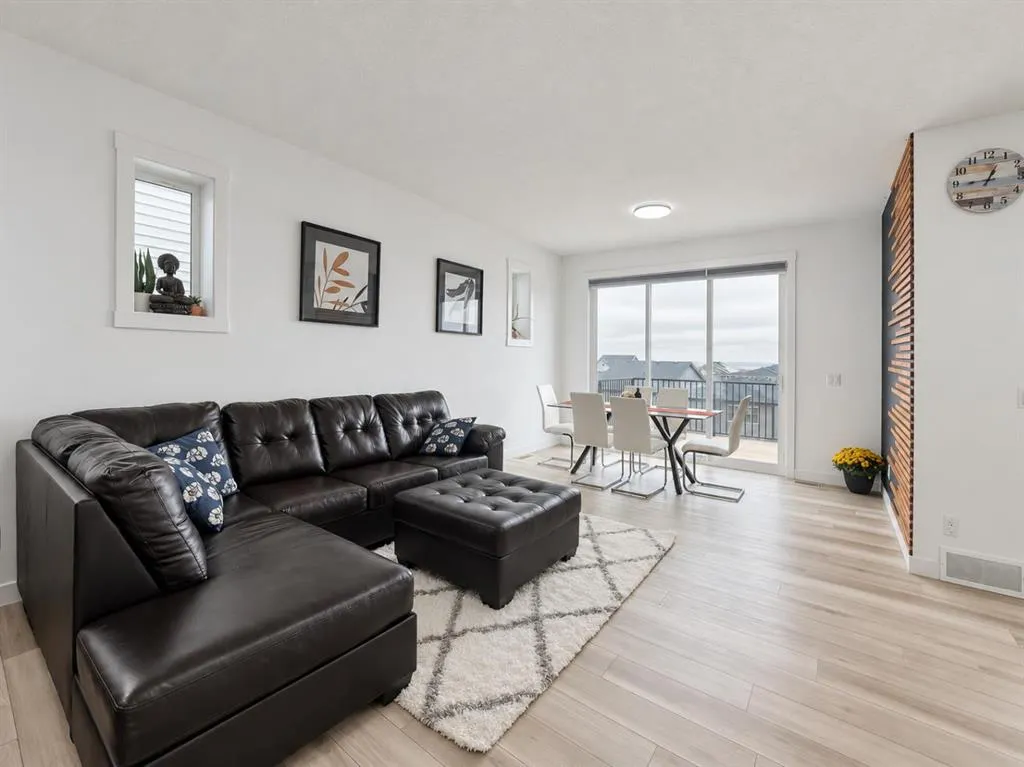 72 Calhoun View NE