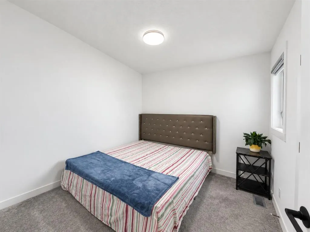 72 Calhoun View NE