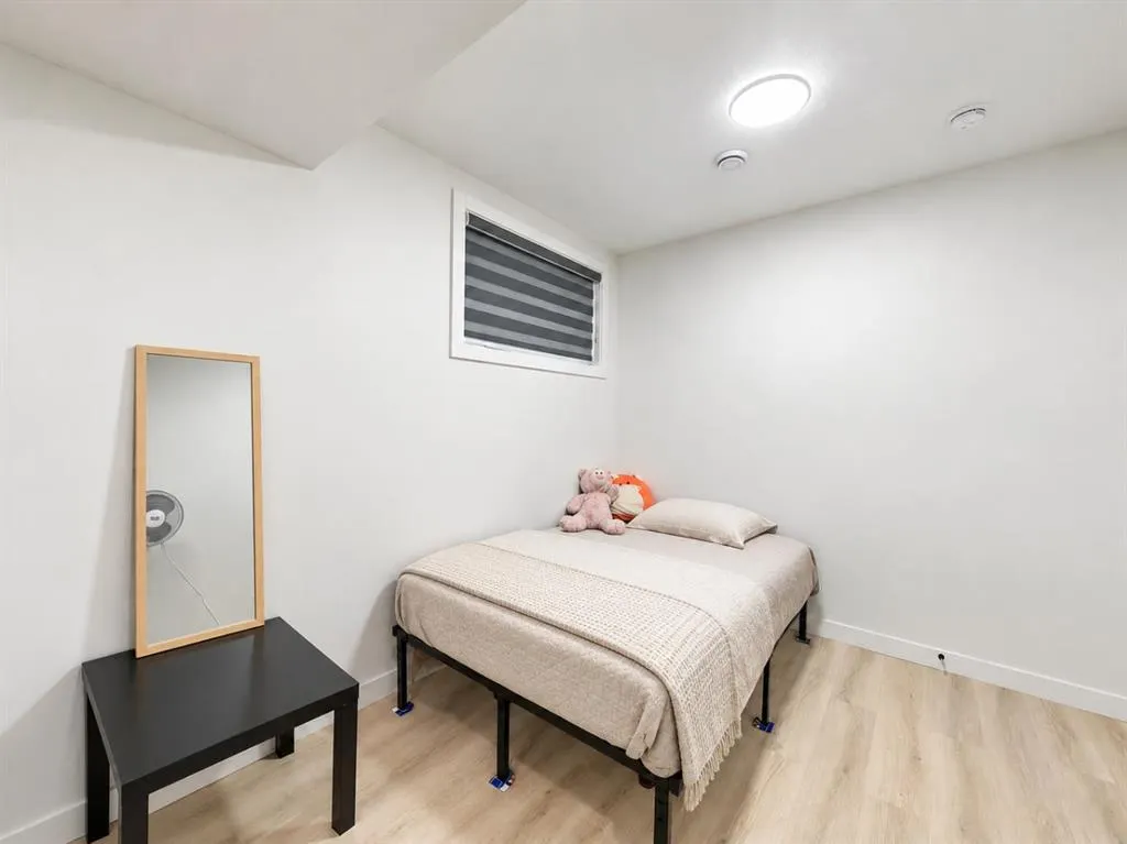72 Calhoun View NE
