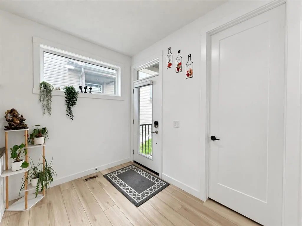 72 Calhoun View NE