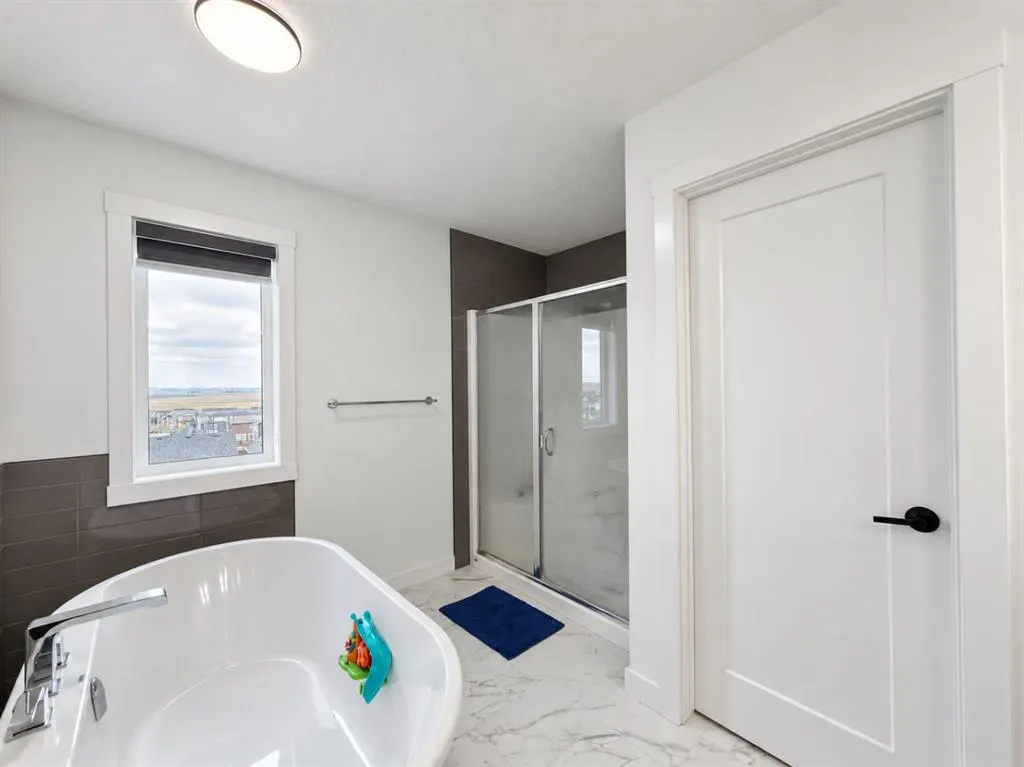 72 Calhoun View NE